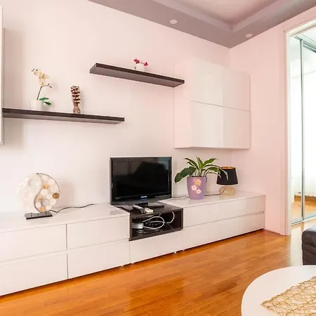 Dc Belgrade, Modern, Super Comfy, Garage Parking Appartement *